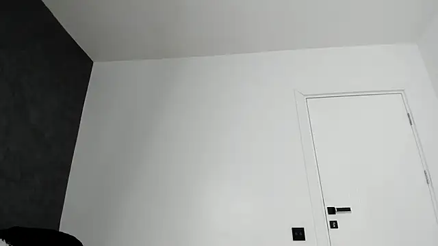 PortraitMarie online show from March 2025 04:21:01 PM