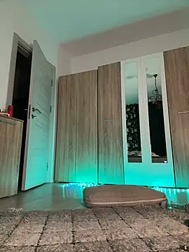 freiiaflower online show from March 2025 04:07:01 AM