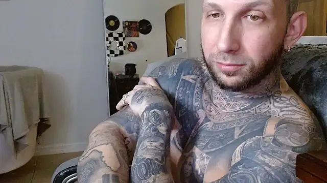 Snapshot of bobbybacala91 chatting on September 2025 04:01:01 AM bobbybacala91 online show from September 2025 04:01:01 AM