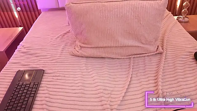 Katy Van online show from March 2026 09:32:02 AM