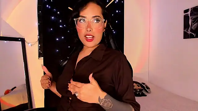 willow poisson online show from January 2025 08:15:02 PM