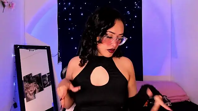 willow poisson online show from March 2025 05:21:01 PM