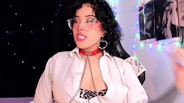 Snapshot of willow_poisson chatting on February 2026 05:27:02 PM willow poisson online show from February 2026 05:27:02 PM