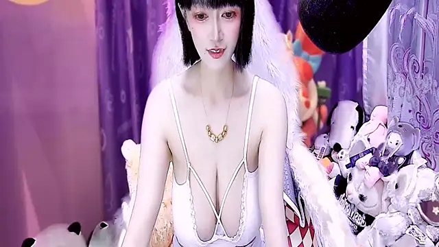 Snapshot of kumamon- chatting on March 2026 02:17:01 PM kumamon- online show from March 2026 02:17:01 PM