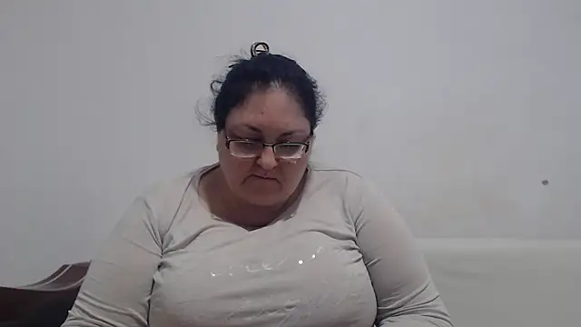 Snapshot of Nykyxo chatting on April 2026 05:51:01 PM Nykyxo online show from April 2026 05:51:01 PM