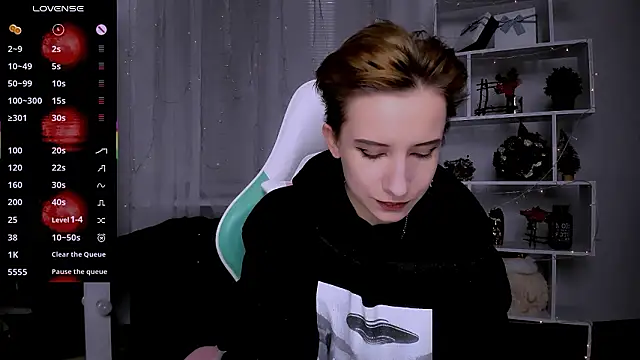 Snapshot of _Rein_ramm chatting on February 2026 04:00:02 PM Rein ramm online show from February 2026 04:00:02 PM