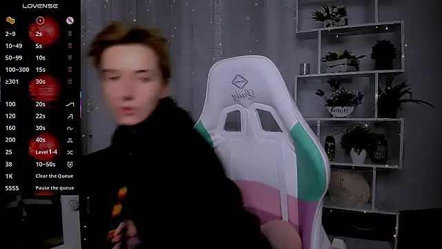 Snapshot of _Rein_ramm chatting on February 2026 11:20:02 PM Rein ramm online show from February 2026 11:20:02 PM