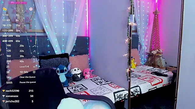 laura olssen online show from March 2025 04:02:02 PM