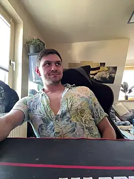 Snapshot of Shaiiboy chatting on March 2025 10:10:02 AM Shaiiboy online show from March 2025 10:10:02 AM