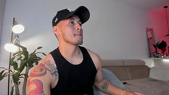 Snapshot of Chriskyle_ chatting on March 2025 05:16:01 AM Chriskyle  online show from March 2025 05:16:01 AM