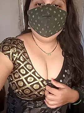 Snapshot of Love-priya chatting on December 2024 06:10:02 AM Love-priya online show from December 2024 06:10:02 AM