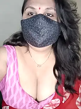 Snapshot of Love-priya chatting on February 2025 07:23:01 AM Love-priya online show from February 2025 07:23:01 AM