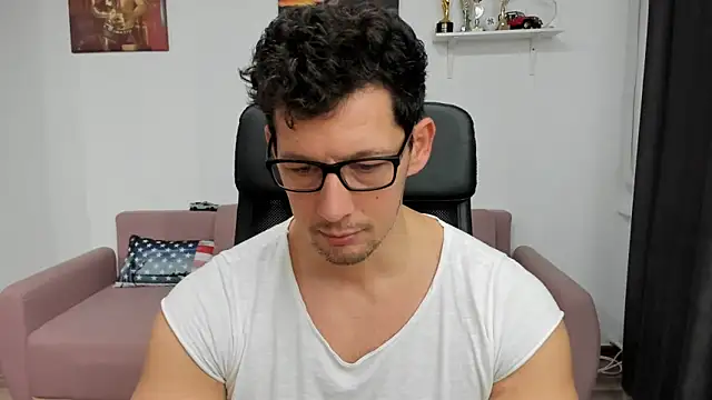 BrutusK08 online show from January 2025 12:10:01 PM