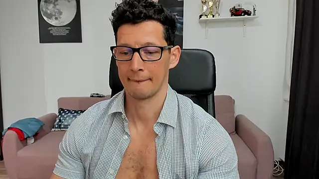 BrutusK08 online show from March 2025 09:58:02 AM