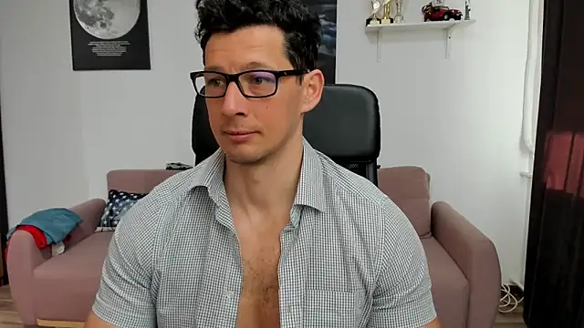 BrutusK08 online show from March 2025 07:52:01 AM