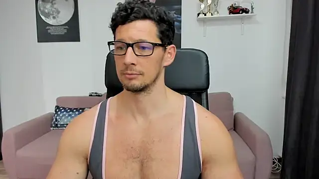 BrutusK08 online show from March 2025 11:44:02 AM