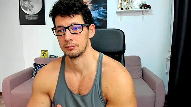 BrutusK08 online show from December 2025 07:28:01 AM