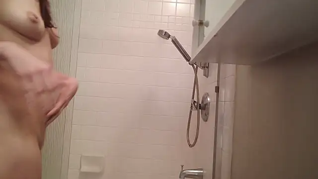 Tipsy Toes Daisy online show from February 2025 02:12:01 AM