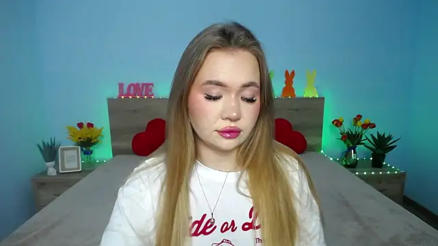 Snapshot of StacyYellig chatting on March 2025 10:55:02 PM StacyYellig online show from March 2025 10:55:02 PM