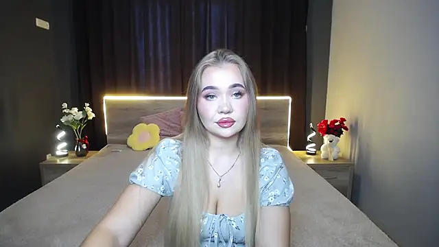 Snapshot of StacyYellig chatting on September 2025 08:03:02 AM StacyYellig online show from September 2025 08:03:02 AM