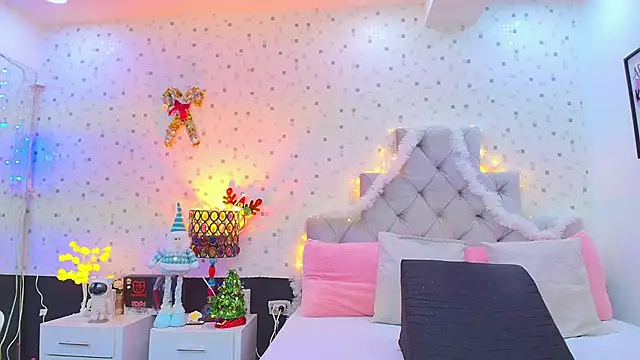 JulietaReyess online show from December 2025 11:49:02 AM