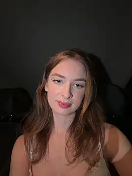 EvieEvans online show from December 2025 04:56:01 PM