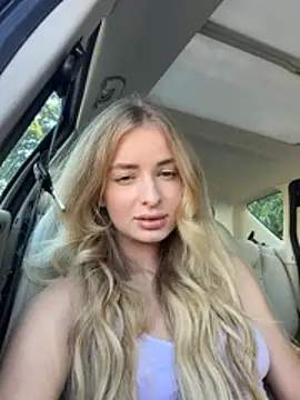 EvieEvans online show from July 2026 03:47:01 PM
