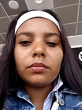 Snapshot of stefanie010 chatting on February 2025 04:00:02 PM stefanie010 online show from February 2025 04:00:02 PM