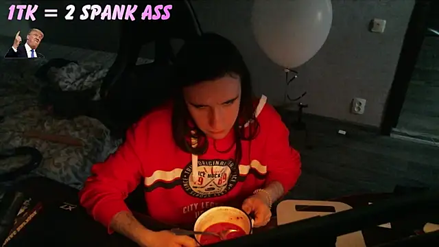 izilizi 23 online show from April 2026 03:04:02 PM