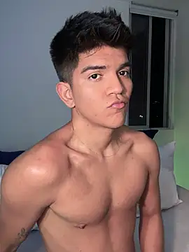 santiago 01 online show from February 2025 04:26:02 AM