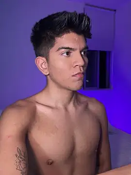 santiago 01 online show from February 2025 02:51:02 AM