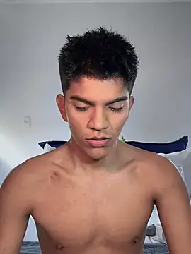 santiago 01 online show from February 2025 02:04:02 PM