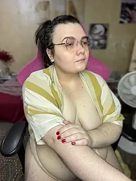 Snapshot of DenisHailey chatting on July 2026 08:33:02 PM DenisHailey online show from July 2026 08:33:02 PM