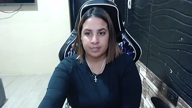 Snapshot of KathyHardcore69 chatting on April 2026 04:11:01 AM KathyHardcore69 online show from April 2026 04:11:01 AM