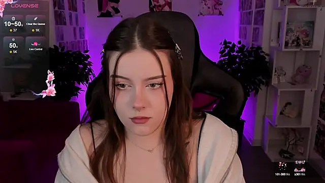 CoralineKeyns online show from March 2025 05:33:01 AM