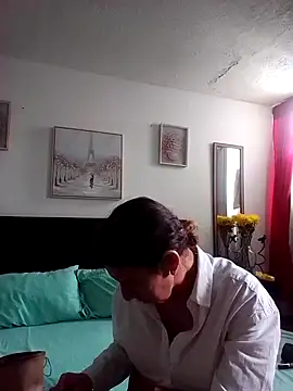 Cameron puppy online show from September 2025 06:09:02 PM