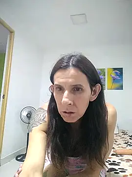 Snapshot of Cameron_puppy chatting on May 2026 06:09:01 PM Cameron puppy online show from May 2026 06:09:01 PM