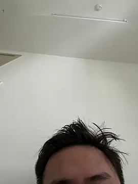 SkinniBoi online show from May 2026 08:44:02 AM