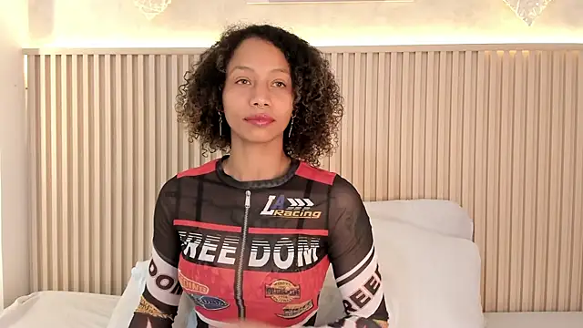 daiana curly online show from March 2026 08:19:02 PM