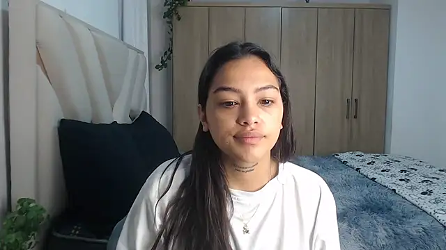 fairylatin222 online show from March 2025 11:00:01 AM