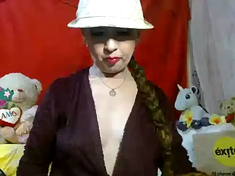 hottieperla online show from March 2026 08:06:02 PM