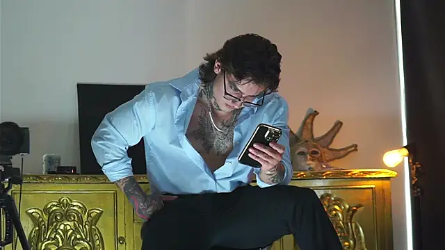 dantecoppolaa  online show from September 2025 07:52:01 PM