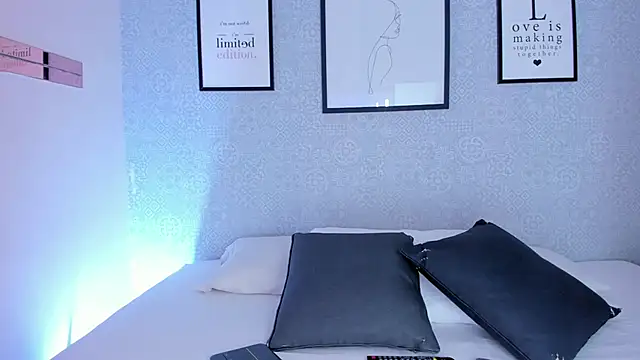 Natasha harper online show from October 2025 12:01:02 PM