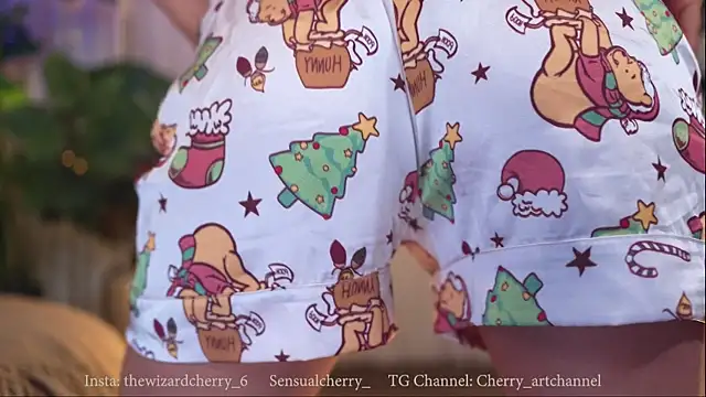 Miss beee online show from December 2025 01:35:02 AM