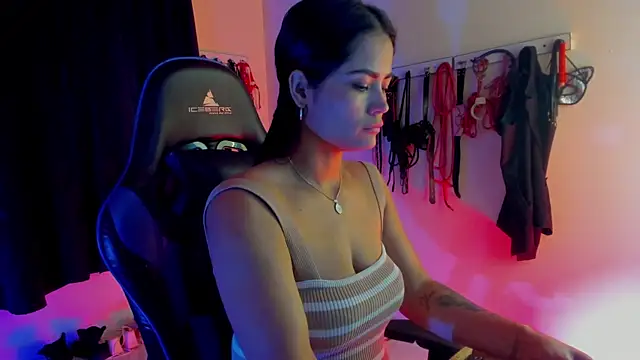 scarlet-kennedy98 online show from September 2025 12:34:01 AM