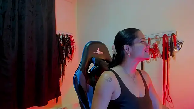 scarlet-kennedy98 online show from October 2025 12:41:02 AM