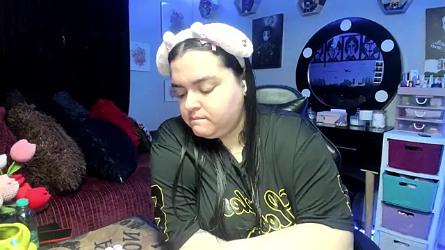 Luise Meyrink online show from April 2026 04:51:01 AM