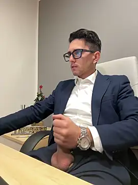 Snapshot of masterboss_ chatting on December 2024 12:40:02 PM masterboss online show from December 2024 12:40:02 PM