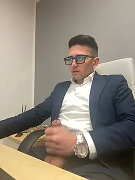 Snapshot of masterboss_ chatting on February 2025 01:11:02 PM masterboss online show from February 2025 01:11:02 PM