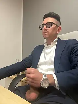 Snapshot of masterboss_ chatting on February 2025 12:48:02 PM masterboss online show from February 2025 12:48:02 PM